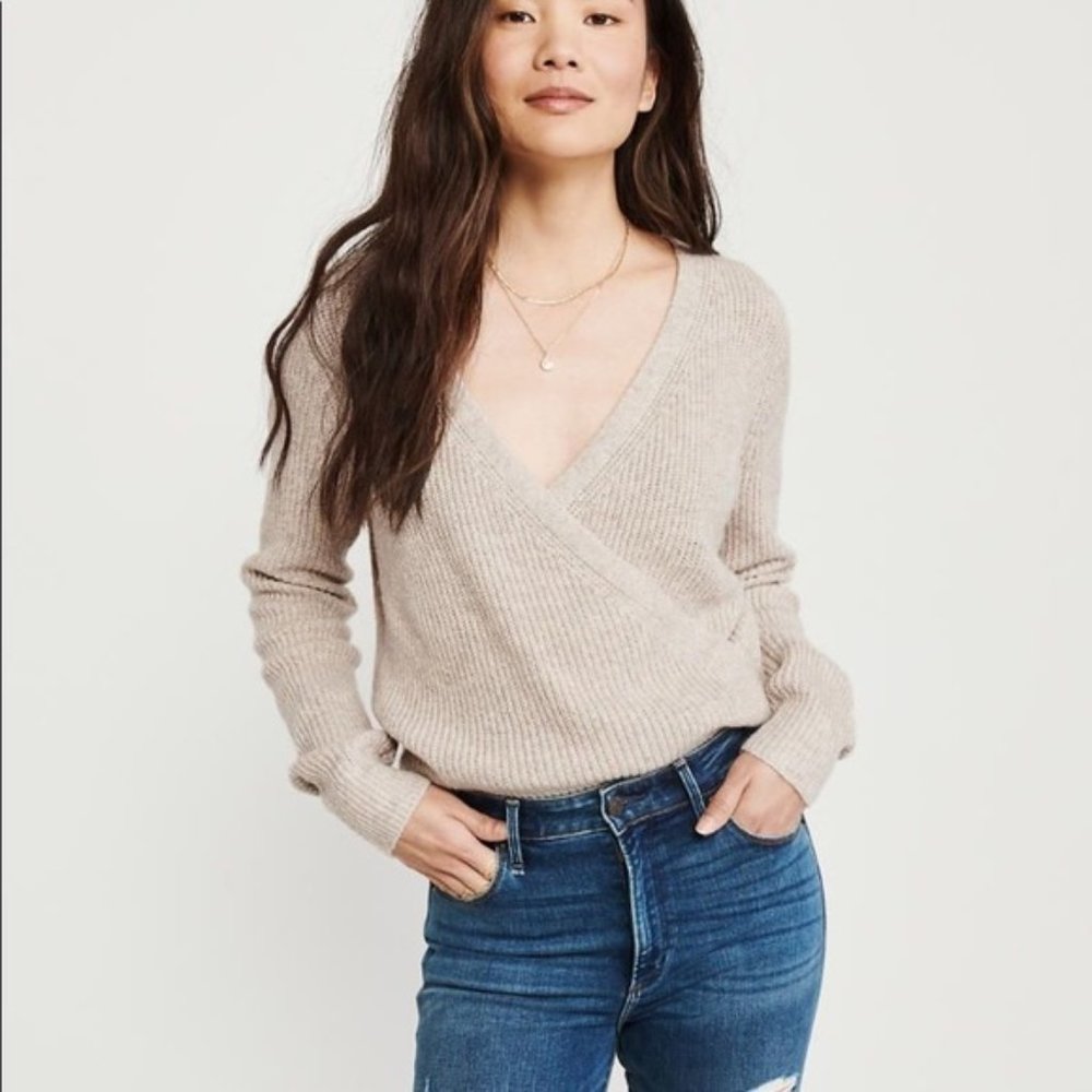 Abercrombie Wrap Front Sweater in Oatmeal
